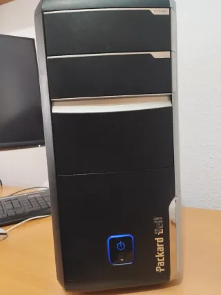 PC Packard Bell GT 1030 SSD Core 2 Quad 8GB