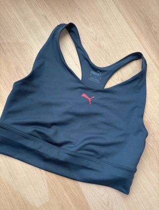 Top deportivo Puma negro