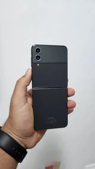 Samsung Galaxy Z Flip 4 Negro