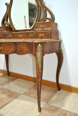 Antiguo tocador Luis XV con bronces
