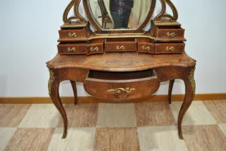 Antiguo tocador Luis XV con bronces