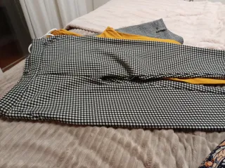 2 Pantalones: Amarillo y Negro