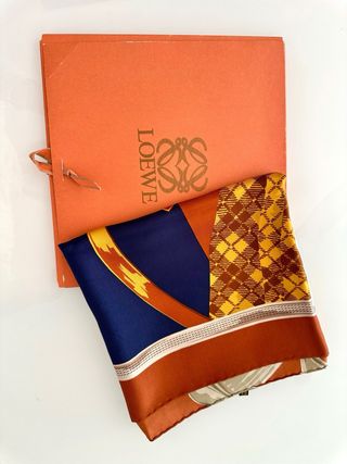 Pañuelo Seda Vintage Loewe Golf
