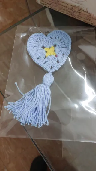 Llavero Corazón Crochet Azul y Amarillo