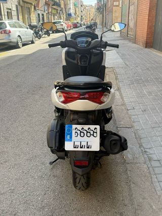 Yamaha NMAX