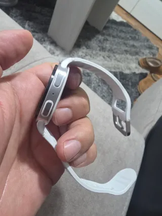 Samsung Galaxy Watch 8 Plateado