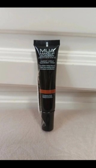 Oscurecedir de bases de maquillaje de MUA