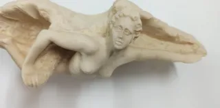 Posacenere statuetta vintage in resina