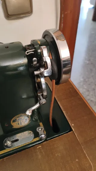 maquina de coser   mueble Estilo castellano