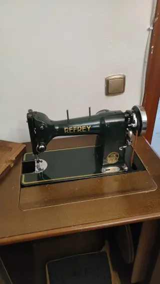 maquina de coser   mueble Estilo castellano
