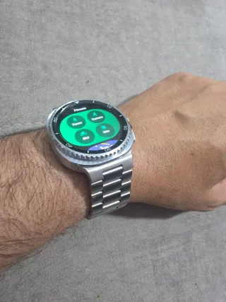 Samsung Galaxy Watch 8 Classic Plata