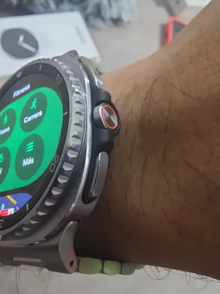 Samsung Galaxy Watch 8 Classic Plata