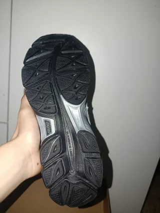 Asics Gel NYC Gris Plateado