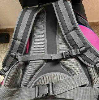 Mochila Crivit. SIN ESTRENAR CON ETIQUETA.