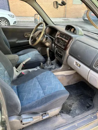 Mitsubishi Montero 2003