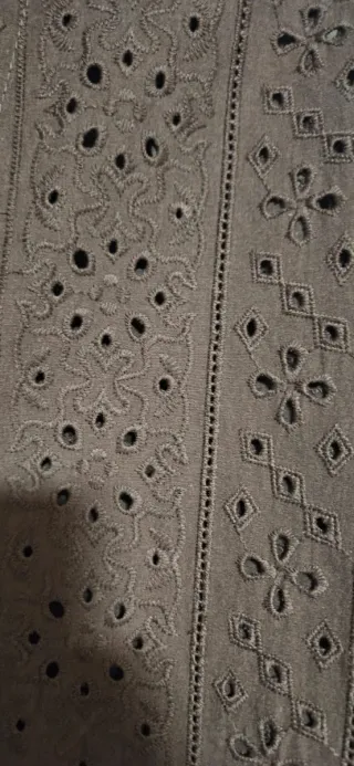 Blusa Zara bordada manga corta