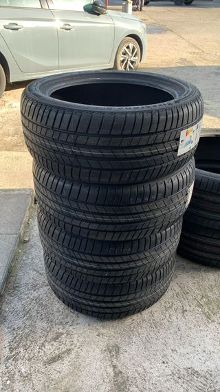 Neumáticos de coche