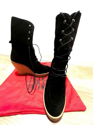 Botas Carolina Herrera ante negras