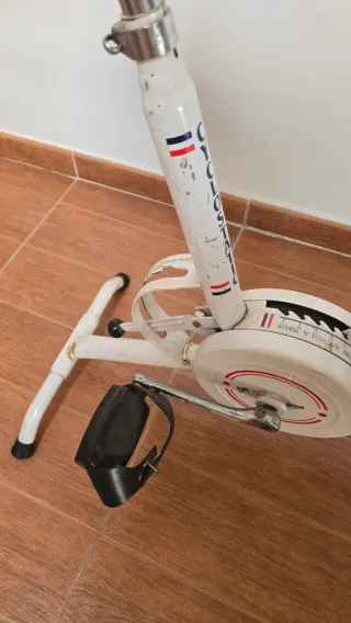 Bicicleta estática clásica CYCLOSTATIC