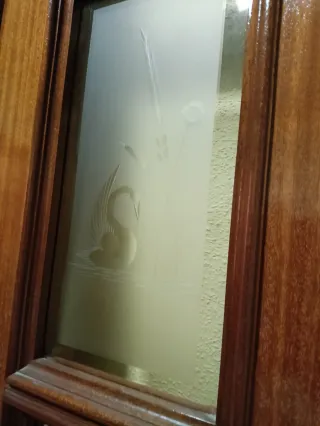 Puerta madera maciza con cristal