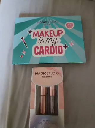Paleta sombras Magic Studio + Rímel