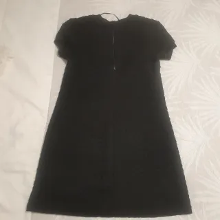 Vestido negro manga corta