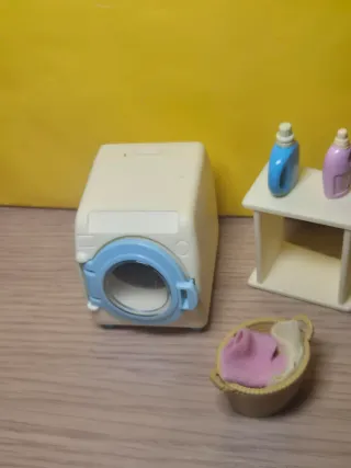Sylvanian Families Lavatrice e Cesto Biancheria