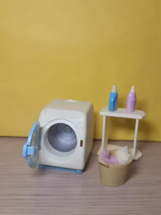 Sylvanian Families Lavatrice e Cesto Biancheria