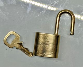 Lucchetto Louis Vuitton con chiave 313