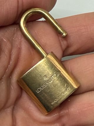 Lucchetto Louis Vuitton con chiave 313