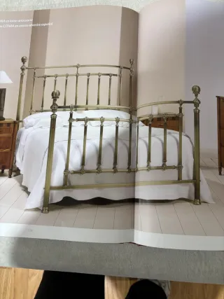 Cama Peña Vargas latón estilo antiguo