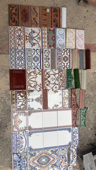 Azulejos antiguos patio andaluz