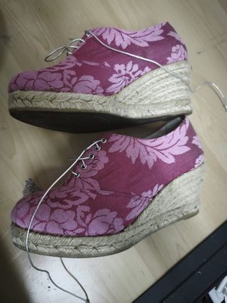 Traje Regional Huertana Morado y Blanco