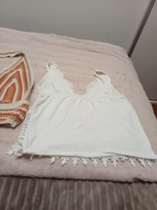 4 Tops Verdes y Multicolor Talla Única