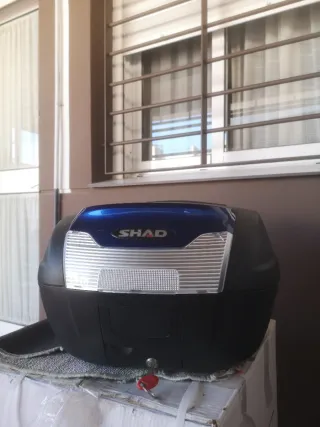 Baúl para moto negro