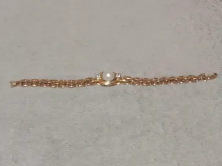 Lote de bisutería: pulseras y collares