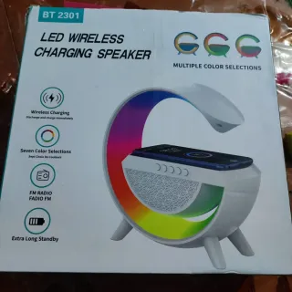 Altavoz Carga Inalámbrica RGB