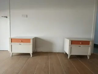 Dormitorio matrimonio: Cómoda más dos mesillas