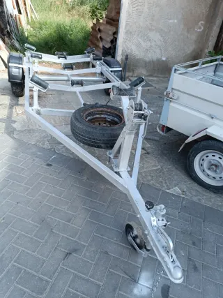 Remolque náutico 5m