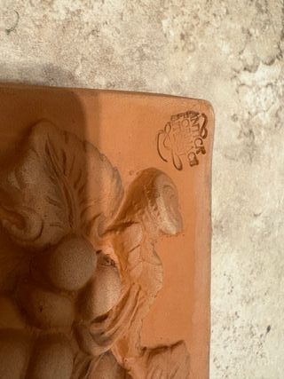 N. 2 quadretti terracotta decorati