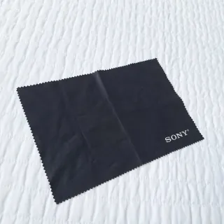 Sony Vaio SVF1521A1EW 15.6" + maletín y ratón