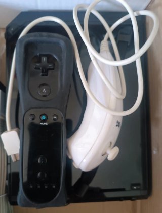 Nintendo Wii Negra incluido mando