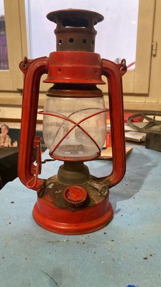 Lanterna a petrolio vintage rossa - hurricane lamp