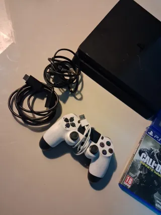 Pack PS4 Slim 2 Mandos + 4 Juegos