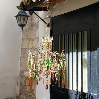 Lampadario oro e cristalli verdi
