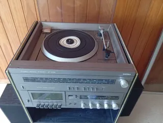 Cadena de música vintage Radiola Tocadiscos