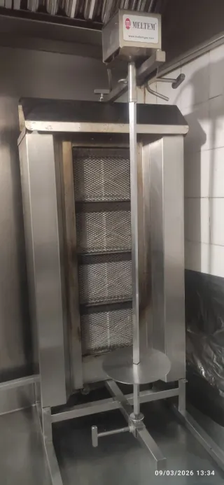Asador de pollos vertical Meltem