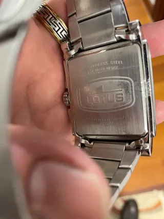 Lotus Chronograph Reloj Negro y Plateado