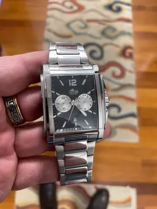 Lotus Chronograph Reloj Negro y Plateado