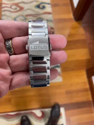 Lotus Chronograph Reloj Negro y Plateado